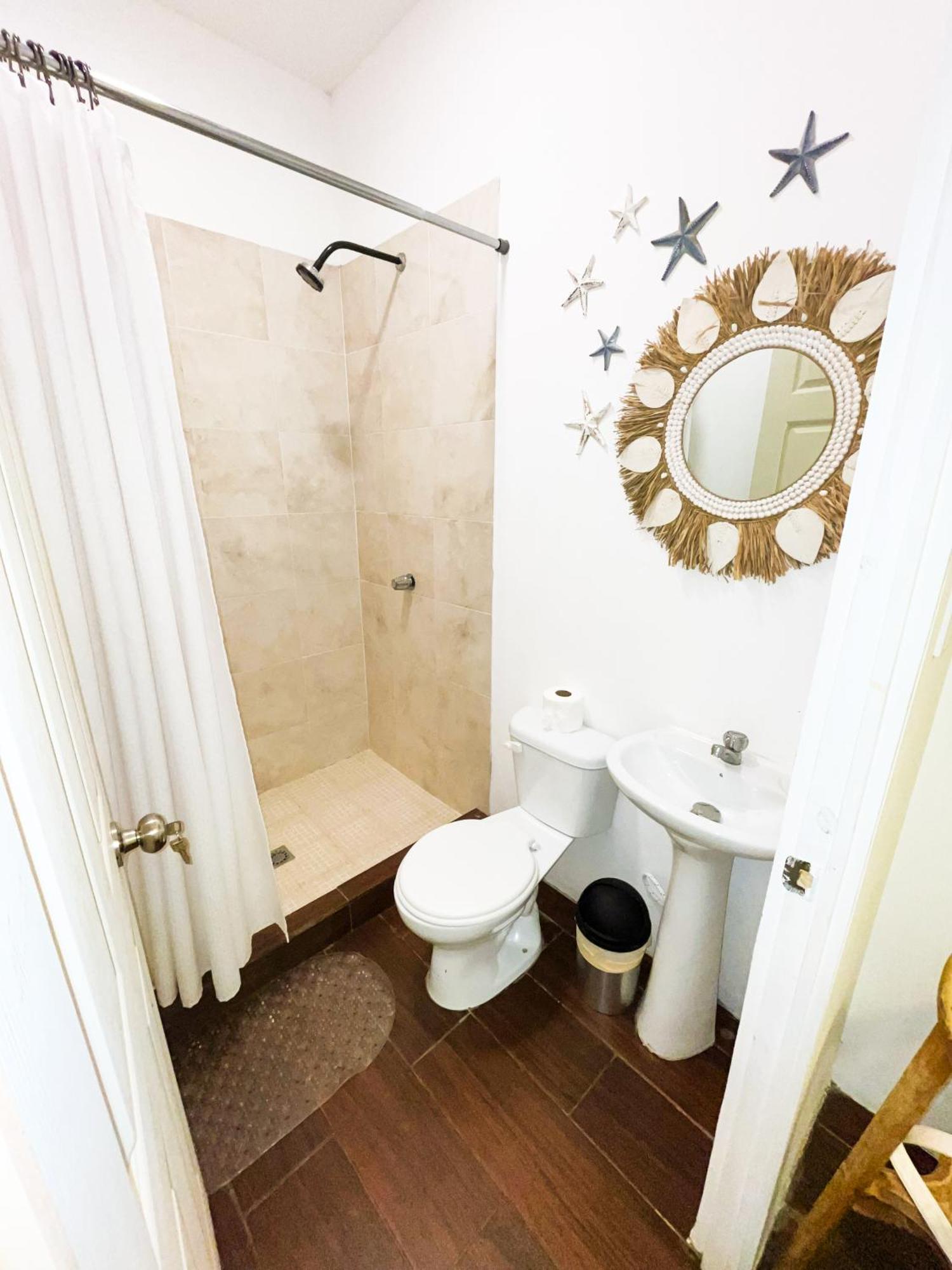 Casa Baru Hostel La Libertad Ngoại thất bức ảnh